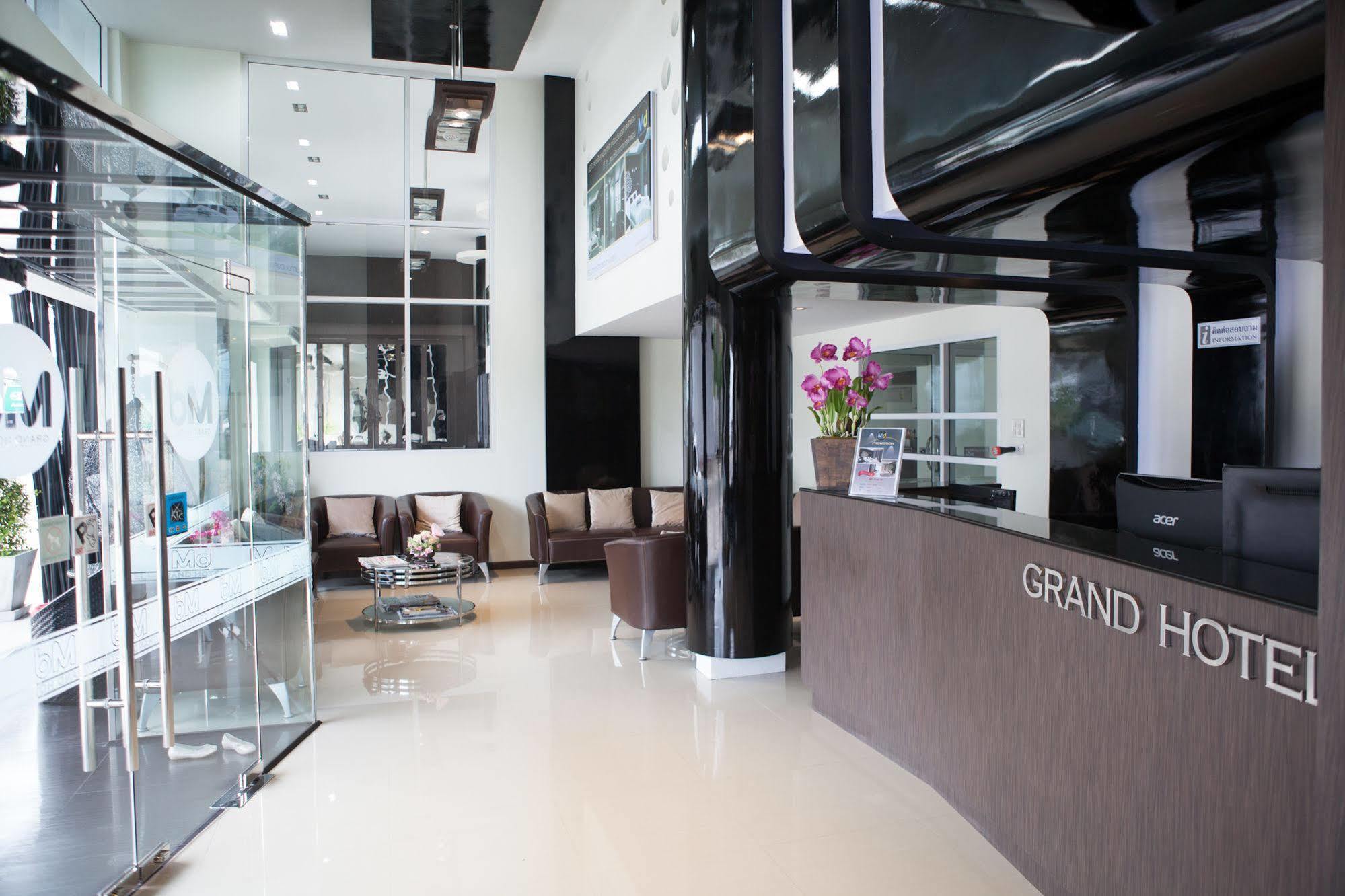 Md Grand Hotel Nakhon Nakhon Si Thammarat Extérieur photo